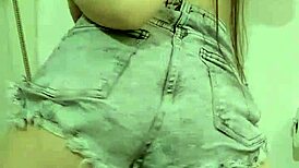 Amateur Young Teen 18+ Girl Masturbates Pussy in Bathroom