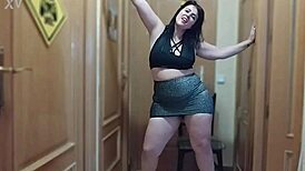 Milf With Big Ass Performs Seductive Striptease Dance.