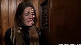 samantha bentley gets huge facial 😏