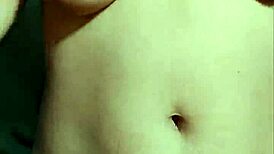 Asian pinay mommy rides with skill