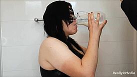 Curvy Teen Kathy In Deepthroat Scene