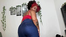 BBW Beauty Exclaims, 'Watch Me Fart In Blue Jeans!'
