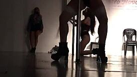 Doctorita Argenta performs seductive pole dance in hospital