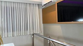 Iniciante Modelo Linda e Gostosa Shows Off Small Tits and Latina Curves in POV