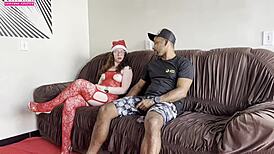 fiz uma surpresa de natal para meu marido e ele mim enguinorou e para esquecer dele fudi gostoso com o filho dele