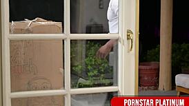 Blonde babe leya falcon rides jamie knoxxs massive dick like a pro 😍