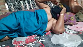 Indian hot teen 18+ bangs in real Hindi sex clip