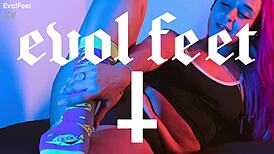 Sweaty socks make you weak for feet