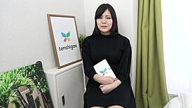 Manami Takashima shows her lovely sexy pussy in first on-camera masturbation and fingering