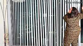 Bodybuilder BBW Takes Double Monster Cock in Deepthroat MMF Action