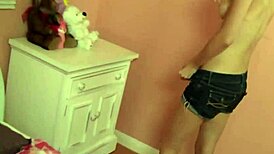 Squirter Girl Tiffany Fox Receives Facial Load