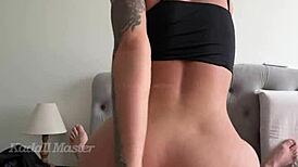 novinha putinha dancing funk sitting on big cock