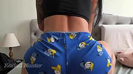 novinha putinha dancing funk sitting on big cock