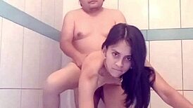 Boyfriend Arrives Tired, I Give Him Wet Bath And Convince Him To Penetrate Me!