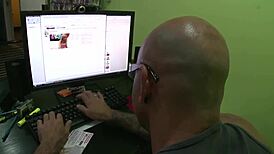 office quickie fucking leads to moaning orgasms with amateurs