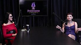 Annie Clementine fucks in cemetery after oral! 😈