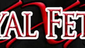 Jet setting jasmine goes barefoot in the garden for foot fetish pov.