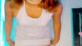 I love watching this live stream of skinny ass shaking in hot dance that gets me so excited