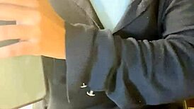 Enfiando a rola no corno a maior que eu tenho vem ver