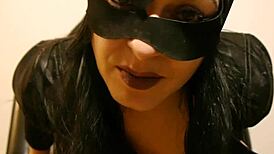 Milfycalla's foot fetish adventure for slaves