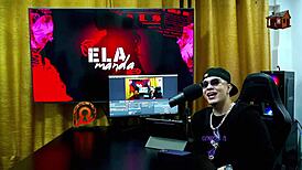 Geisy Dk shows her beautiful back tattoo and asks Ruan to put her on all fours in outdoor public interview.