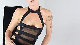 dahlia's playing with a toy in her pussy, so sexy