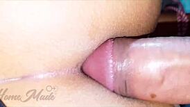 स्टूडेंट्स फर्स्ट एनल क्रीमपाई पेटाइट ब्रूनेट के साथ