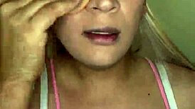 I put on beautiful makeup for my viewers.