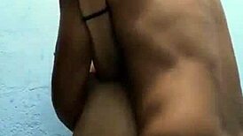 cogiendo rico en el baño con pareja mexicana