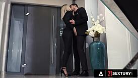 Sexy Blonde Angelika Grays Wants Hard Anal Sex