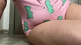 How a Normal Day Looks When I'm Alone, Big Tits and Ass in Solo Amateurs