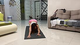 angie elif plays with her pussy after yoga 😘