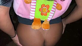 Latina Offers Ass Outdoors