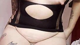 vecino, look at me masturbating my wet pussy in lingerie right in front of the window as your horny latina housewife neighbor