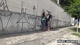 Morena gostosa interacts with estranho in front of marido with favela vibes