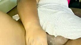 Juicy BBW Remi plays with toy on tight pussy