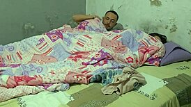 Meu Meio-Irmão Tímido Se Masturba Assistindo Vídeos XXX E Eu Mostro Como Foder Mulher De Verdade