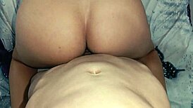 Buenos dias, hijastro. Te gusta que te mame la verga por las mañanas?