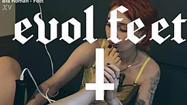 Hey, let's worship those feet and pussy together! 😍👣