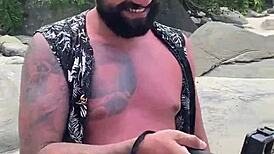 We are the peludinhas fucking on african beach with bisexual swingers group, but we messed it up