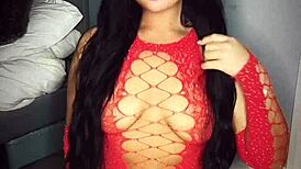 Slutty British Girlfriend MASTURBATES On Webcam