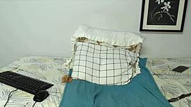 Feeling the ecstasy as curvy petite babe twerks her long pussy lips