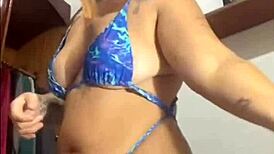 Gosto de Me Exibir e Deixar os Machos de Pau Duro e Molhado