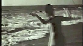 vintage mother nature beaver hairy pussy exposed!