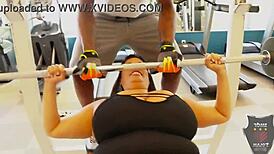 Chunky Sofia Rose Ecstatically Loves Rome Major Fucking Her Throat