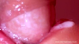 japanese stepdaughter gives close-up blowjob 😍