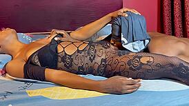 cum and listen to my playlist while dripping honey in your mouth boi