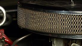 i fucked her on the car hood at night and cummed all over her curvy body