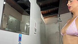 She swallows cum before bathing for work