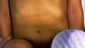 El Infiel Y La Estudiante Intercambiaron Miradas Furtivas En La Sala De Clases Y Terminaron Besándose